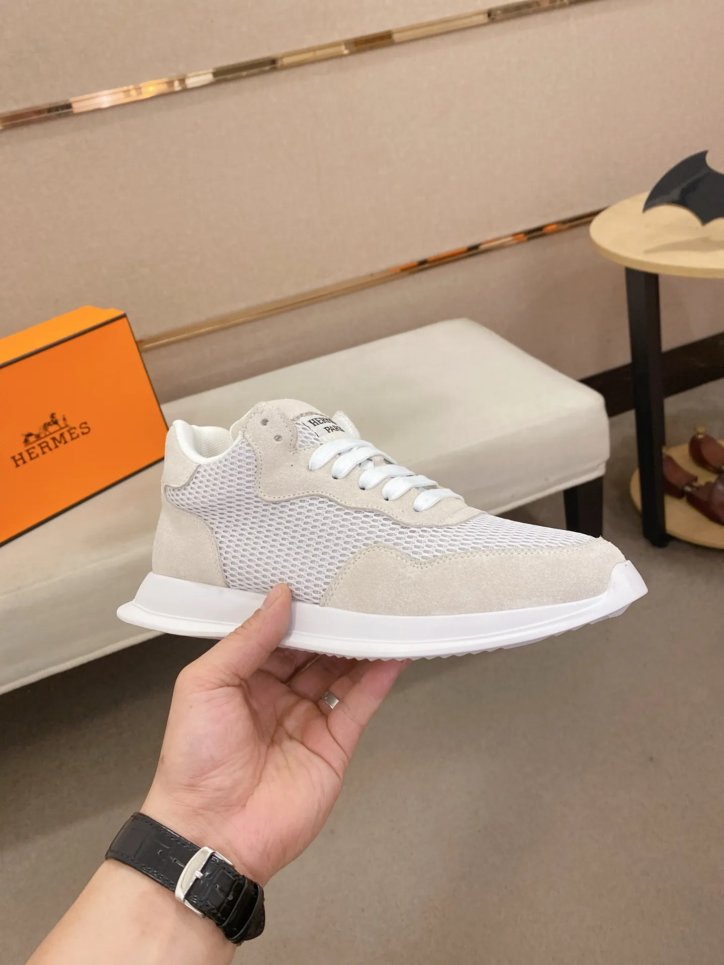 Men's clothing and shoes💰: 420💰《HERMES》【Classic Original Version】Hermès; Top 🔝 Purchasing Agency 🔍🔍Latest 🇺🇸Sold simultaneously at counters, original imported from Italy ▲▲ suede cowhide Equipped with breathable mesh ▲▲Exquisite workmanship (breathable mesh imported from Italy) sole: original sole provided by the original factory, ⚠️exclusive double-layer activity·TPR·rubber·combined molded outsole; Code number: 38-44